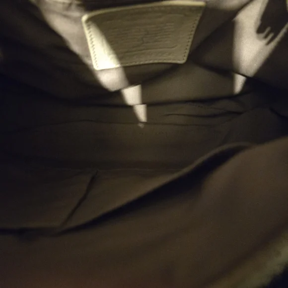 Coach Vintage Tan Pebble Leather Hobo Bag #5054 - Picture 14 of 15